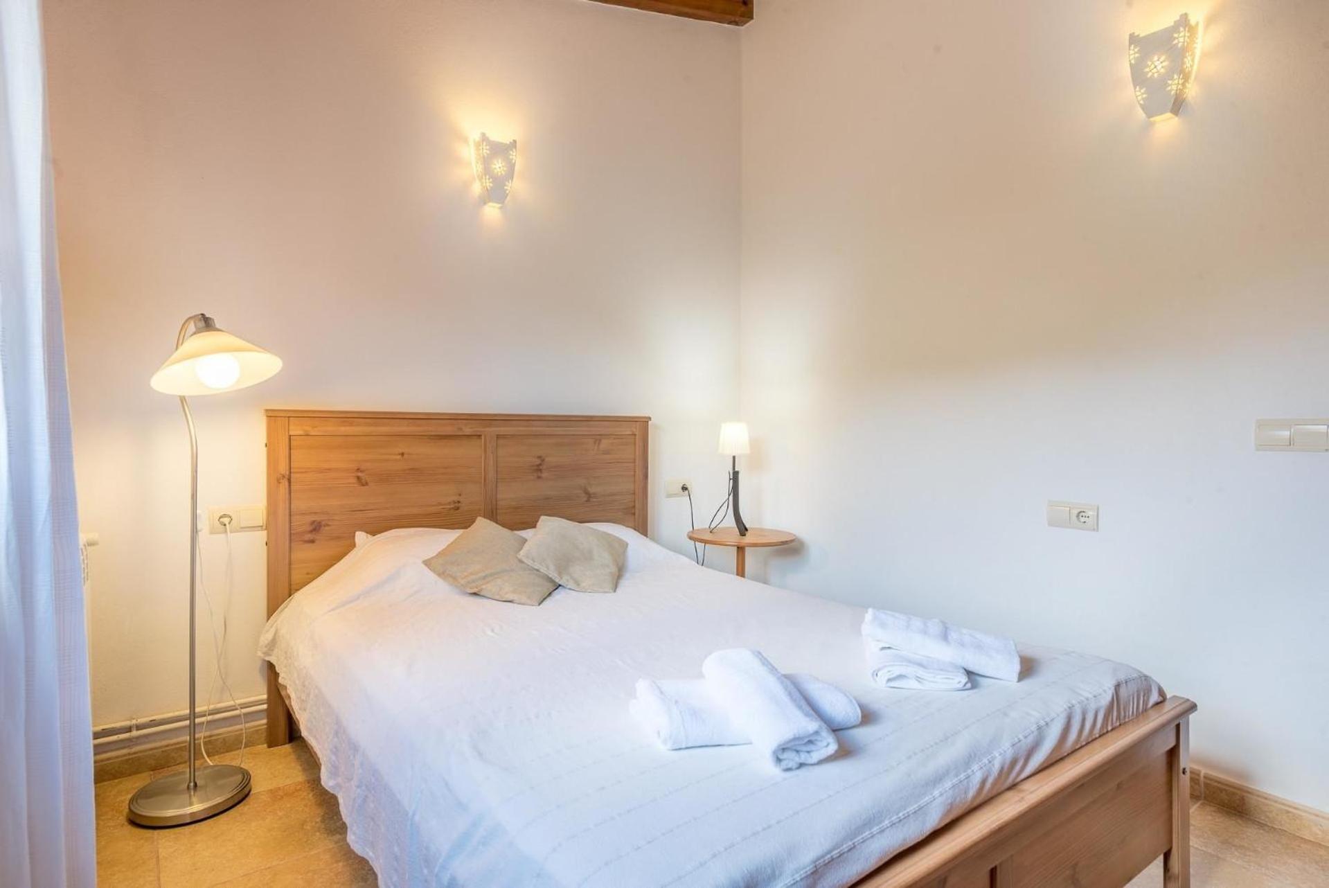 Mit Privatpool Fuer 6 Personen Ca 226 Qm In San Lorenzo De Cardessar, Mallorca Suedostkueste Von Mallorca Ferienhaus *