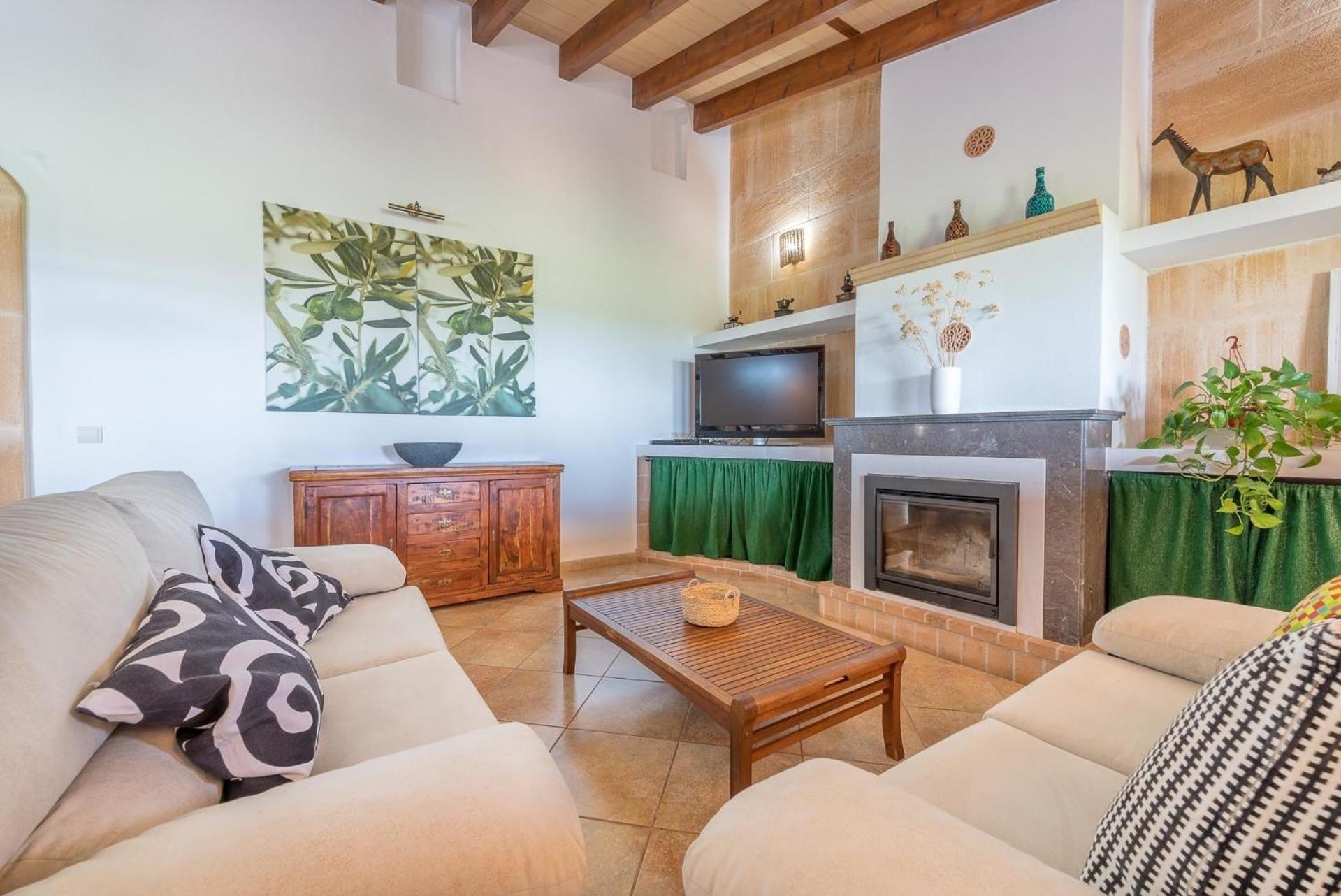 Mit Privatpool Fuer 6 Personen Ca 226 Qm In San Lorenzo De Cardessar, Mallorca Suedostkueste Von Mallorca Ferienhaus Son Carrio (Llevant)